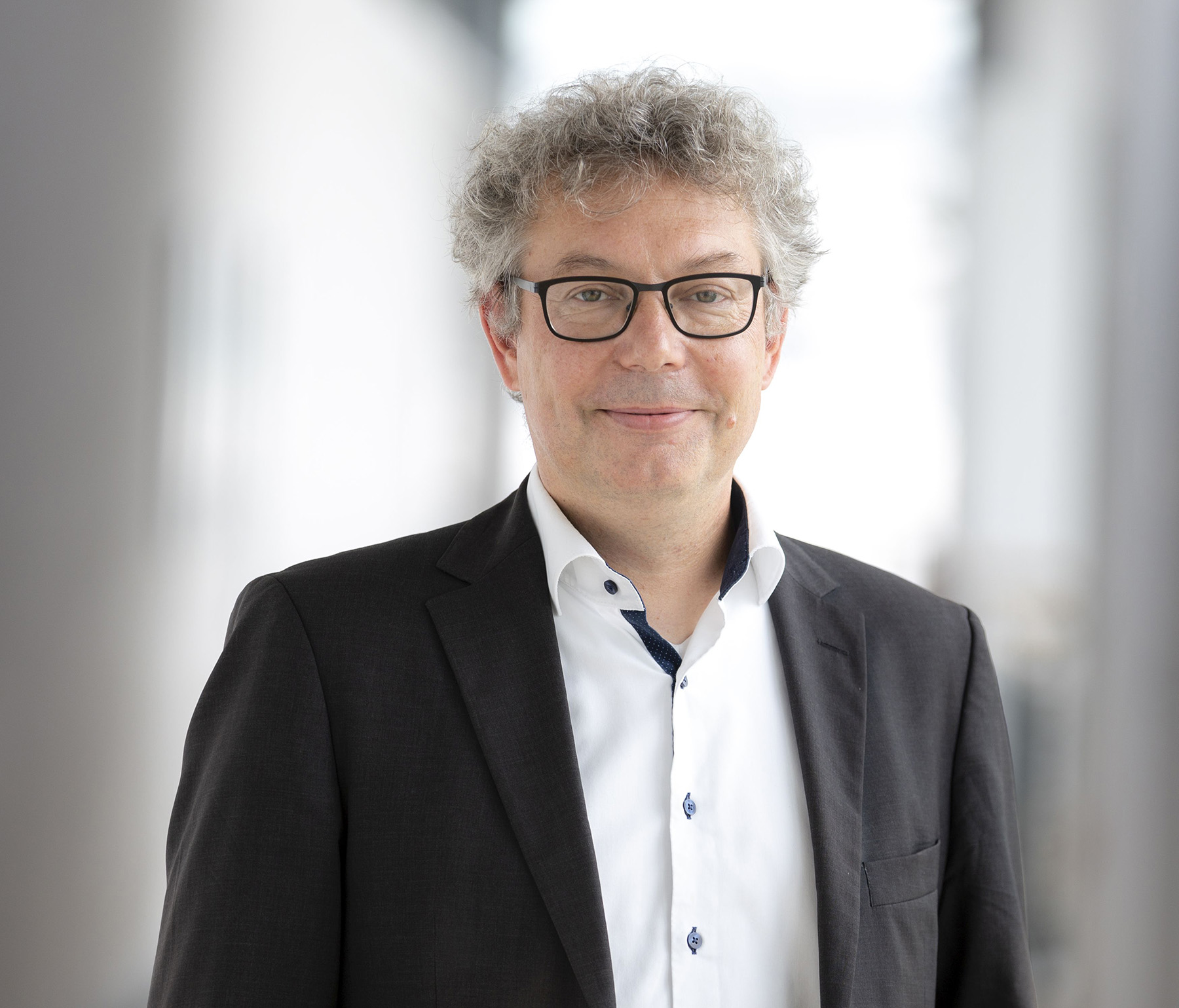 Fraunhofer ISE: Dirk Mahler Peter Schossig